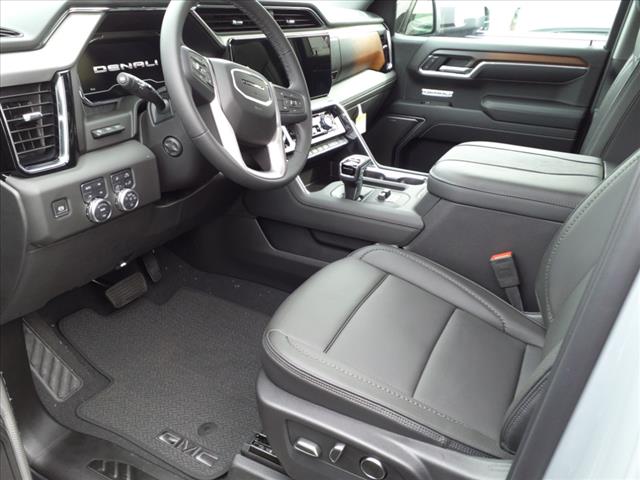 2025 GMC SIERRA 1500 4WD CREW CAB 147  DENALI