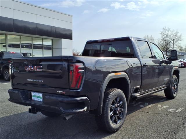 2025 GMC Sierra 2500HD 4WD CREW CAB 159  AT4