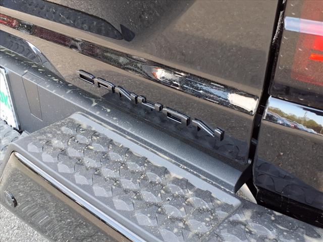 2025 GMC Canyon 4WD CREW CAB DENALI