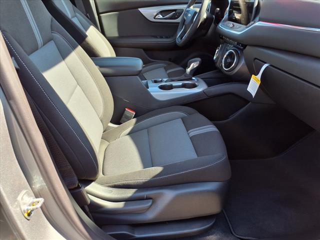 2025 Chevrolet Blazer AWD 4DR LT W/2LT