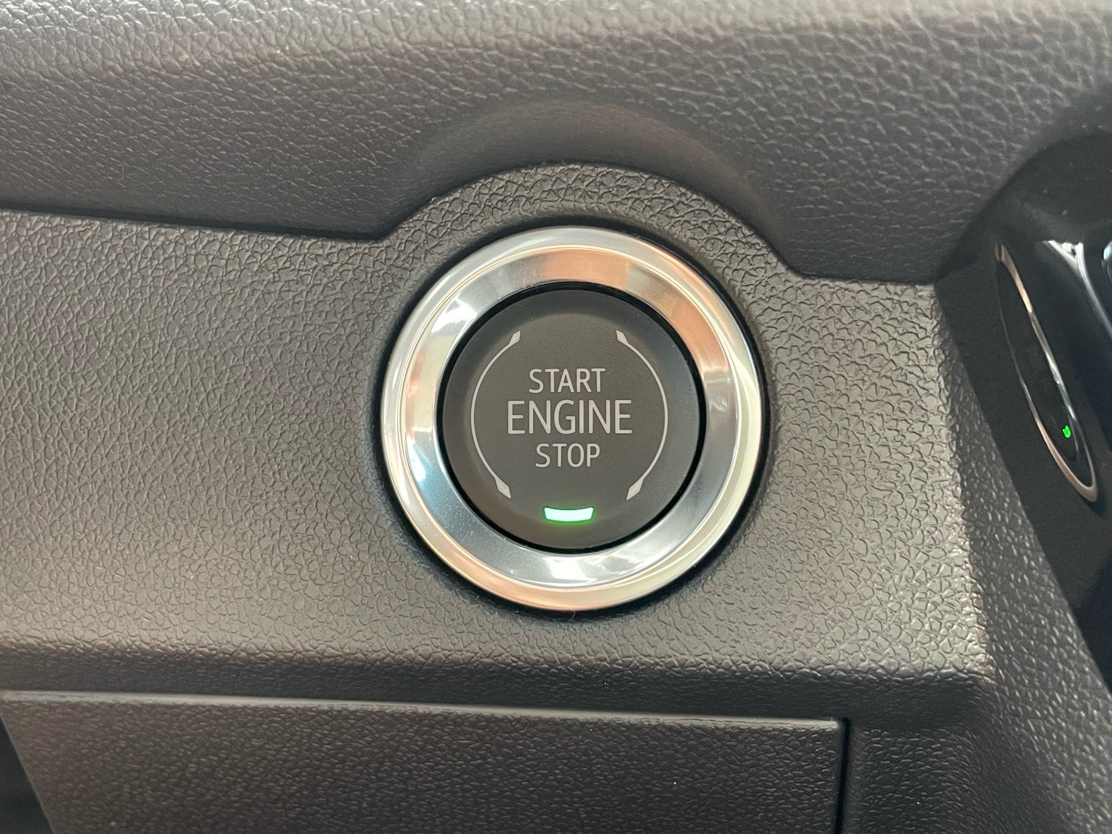 2026 Chevrolet Traverse LT - 9