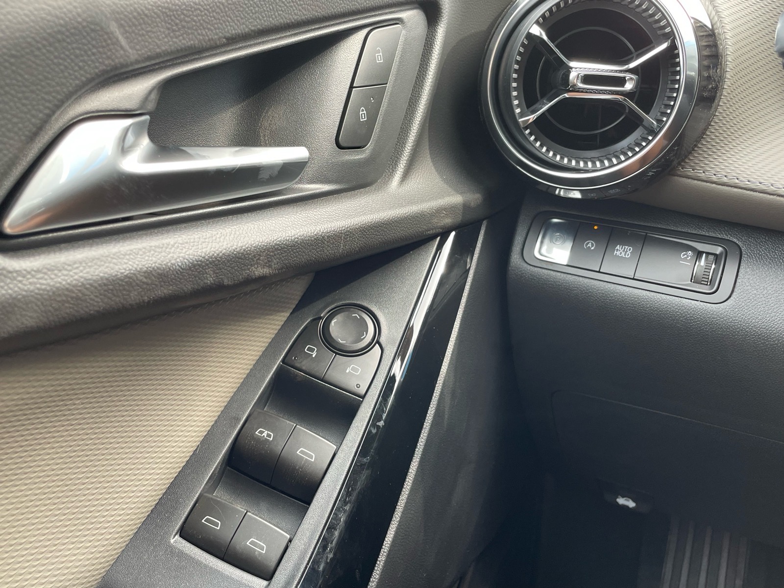 2026 Chevrolet Equinox LT - 9