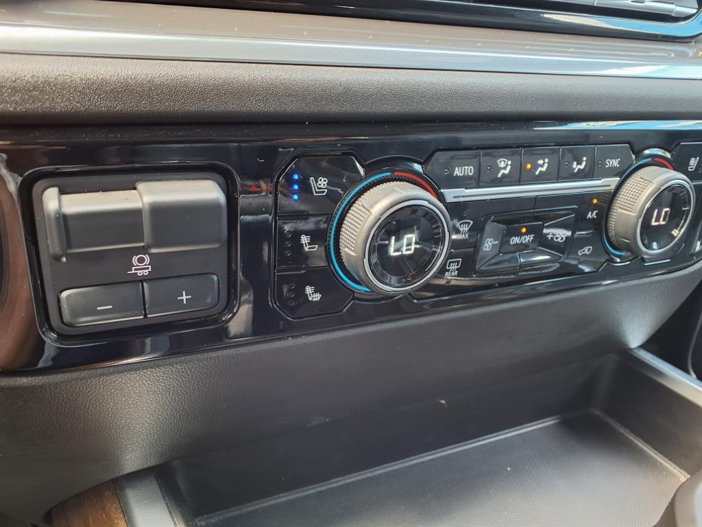 2023 Chevrolet Silverado 1500 High Country - 9