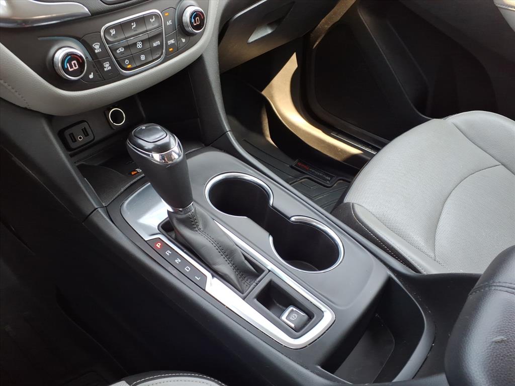 2018 Chevrolet Equinox Premier - 9