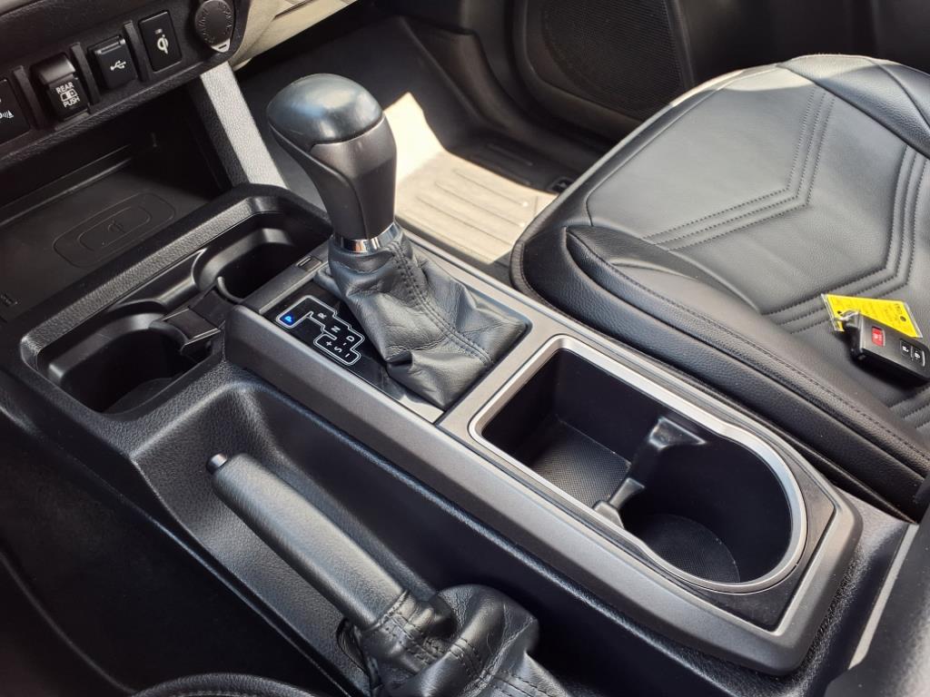 2021 Toyota Tacoma TRD Off-Road - 9