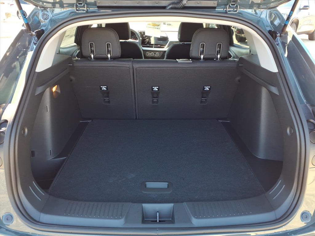 2026 Chevrolet Trax LS - 9