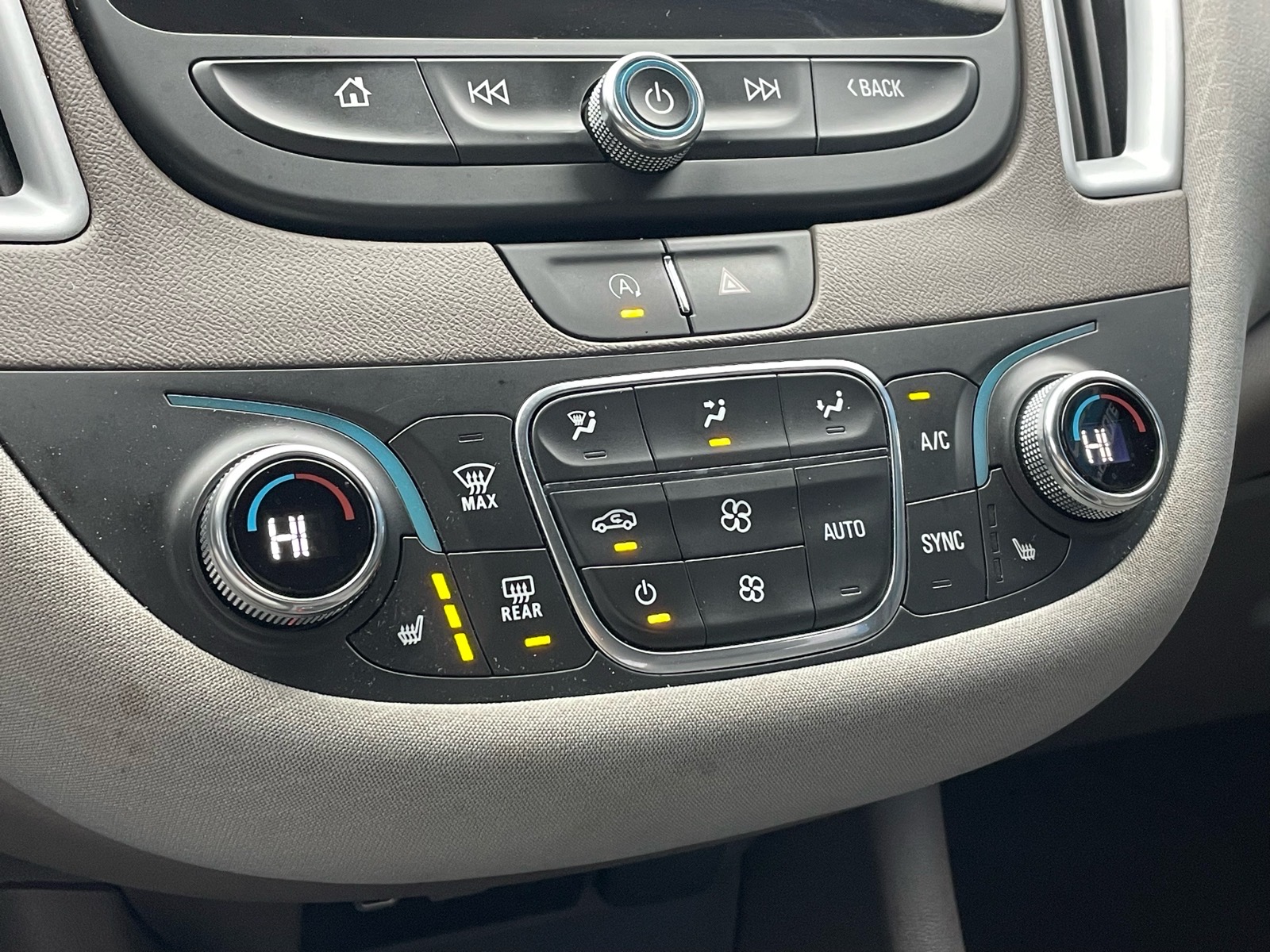 2023 Chevrolet Malibu LT - 10