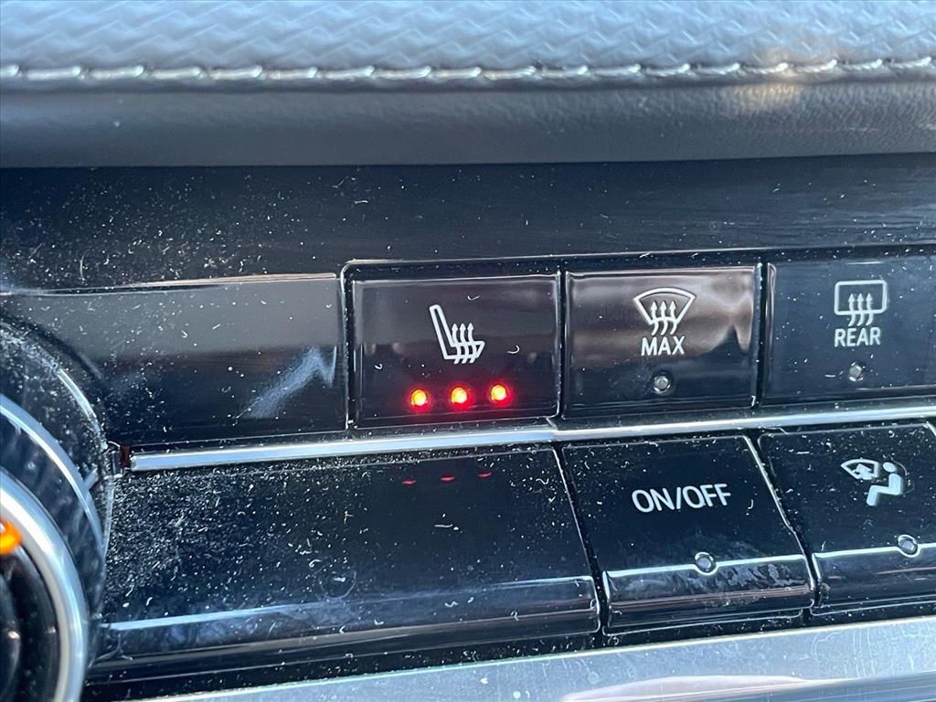 2025 Chevrolet Equinox LT Black at Fairey Chevrolet