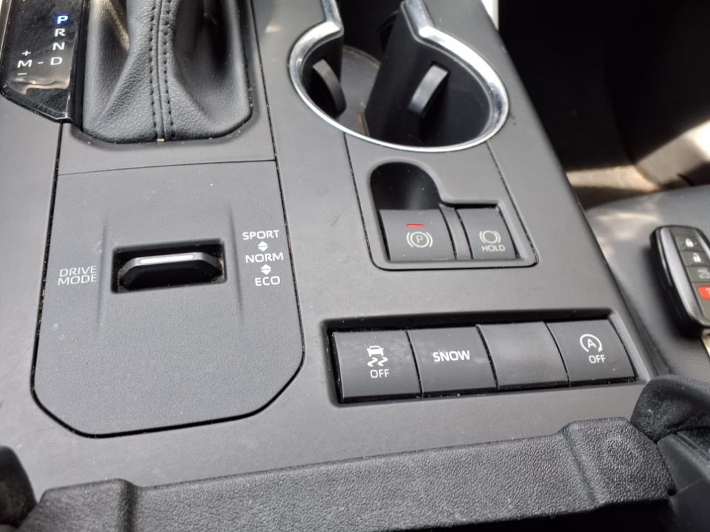 2021 Toyota Highlander XLE - 10