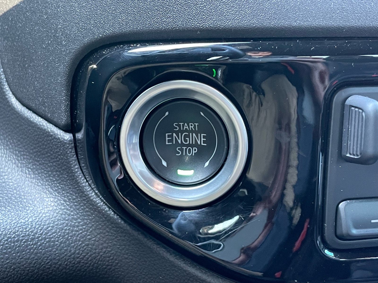 2024 Chevrolet Silverado 1500 ZR2 - 11
