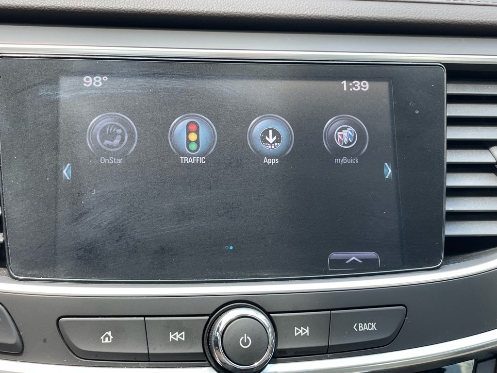 2017 Buick LaCrosse Essence - 11