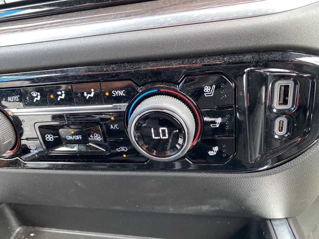 2023 Chevrolet Silverado 1500 LTZ - 11