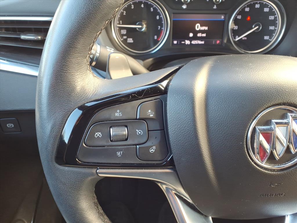 2023 Buick Enclave Essence - 11