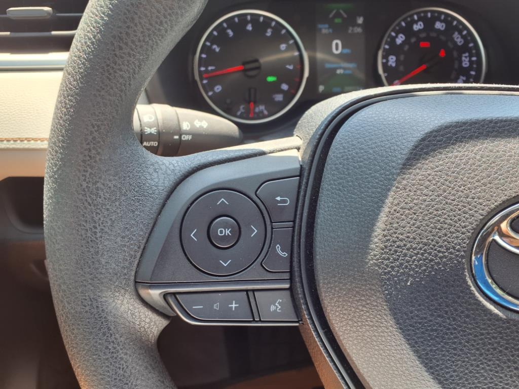 2019 Toyota RAV4 XLE - 11