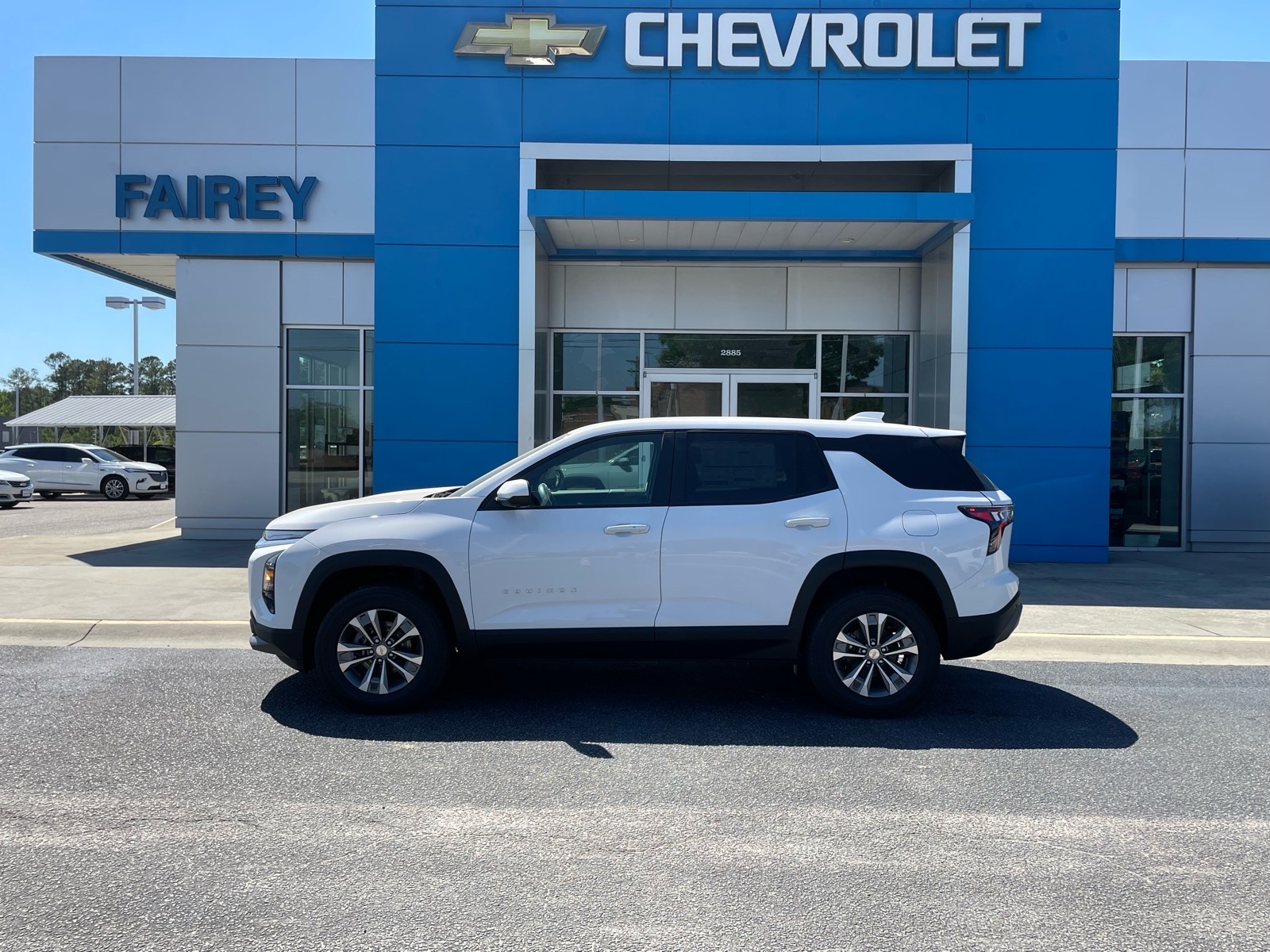 2026 Chevrolet Equinox LT Summit Whi at Fairey Chevrolet