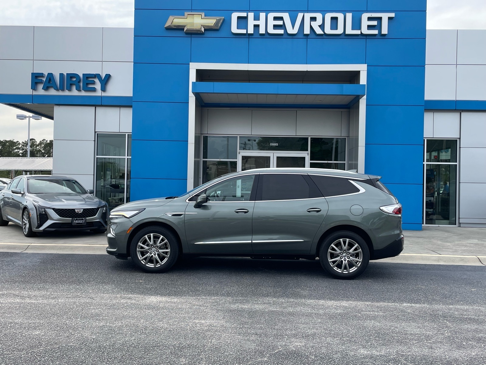 2023 Buick Enclave Essence - 1