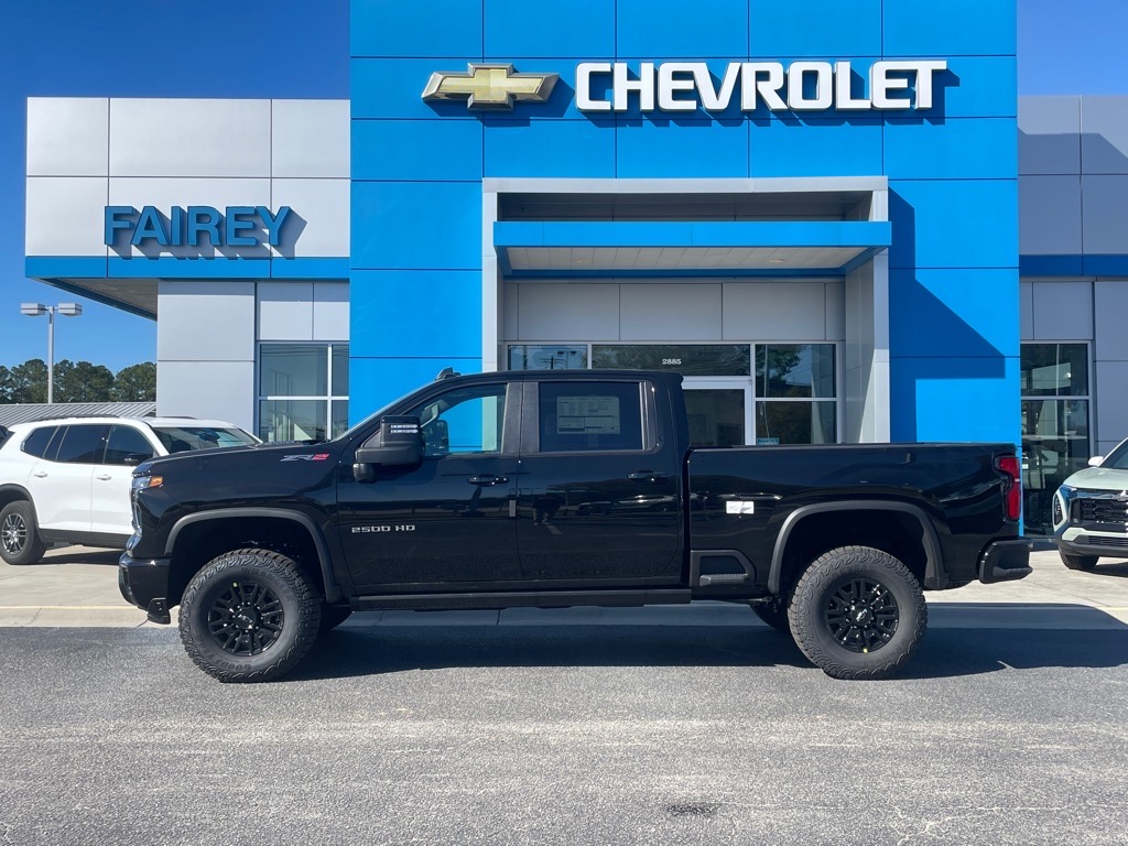 2026 Chevrolet Silverado 2500HD ZR2 - 1