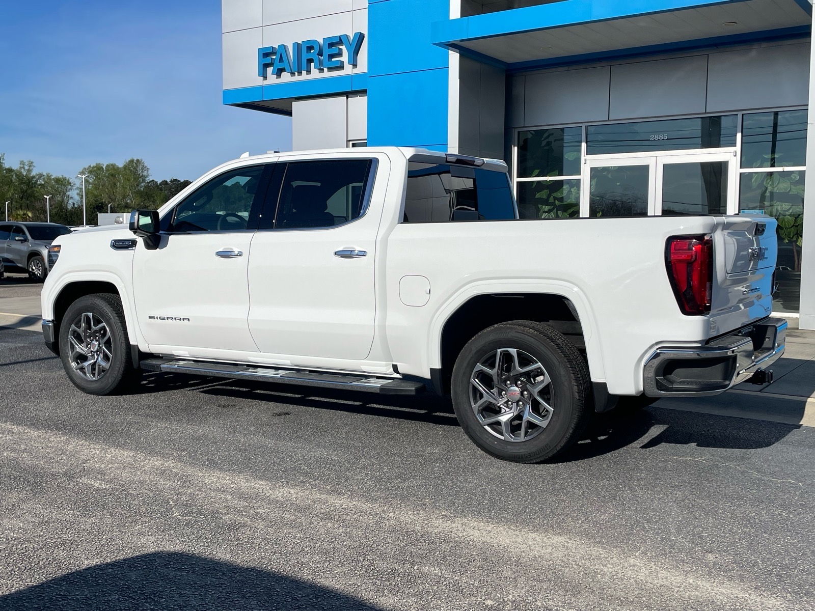 2026 GMC Sierra 1500 SLT - 2