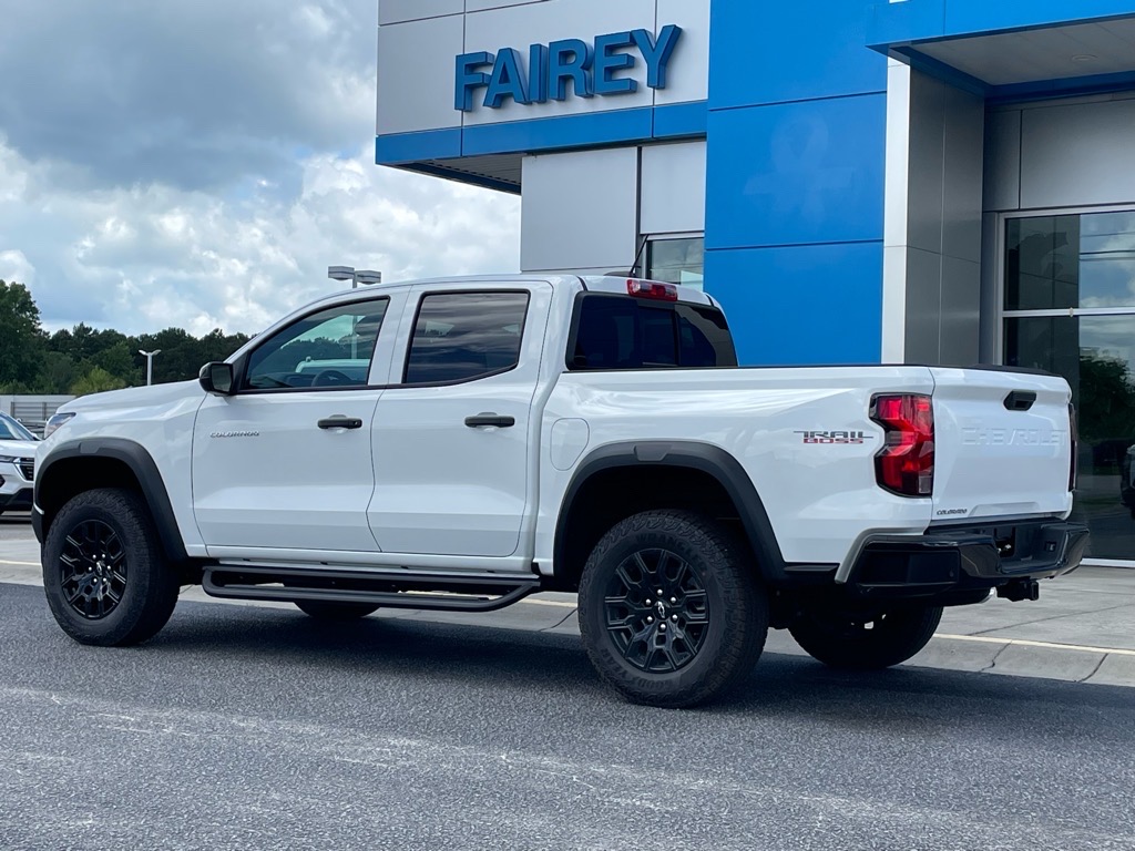2025 Chevrolet Colorado Trail Boss - 2