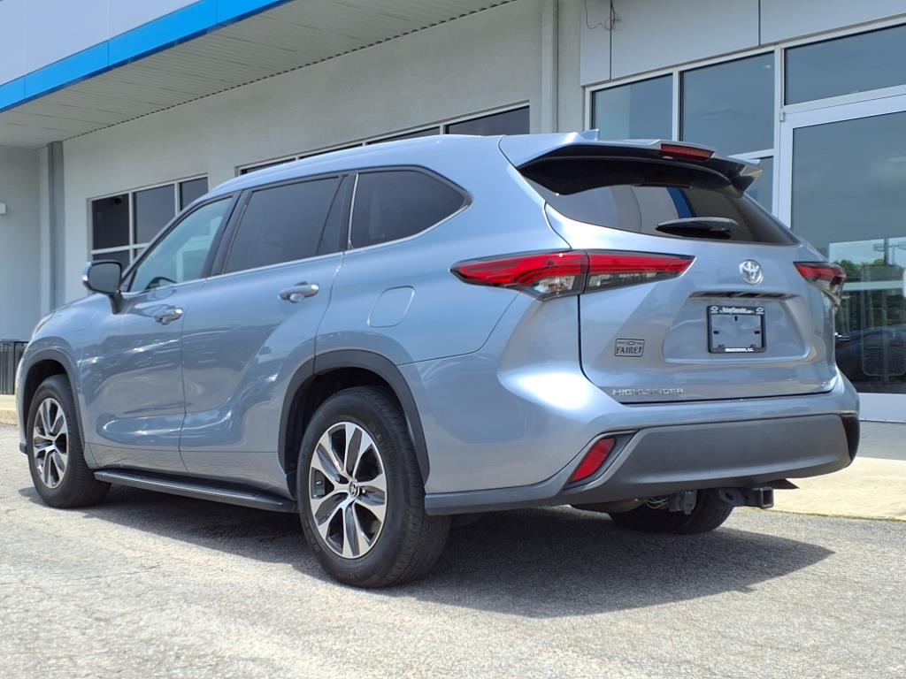 2021 Toyota Highlander XLE - 2