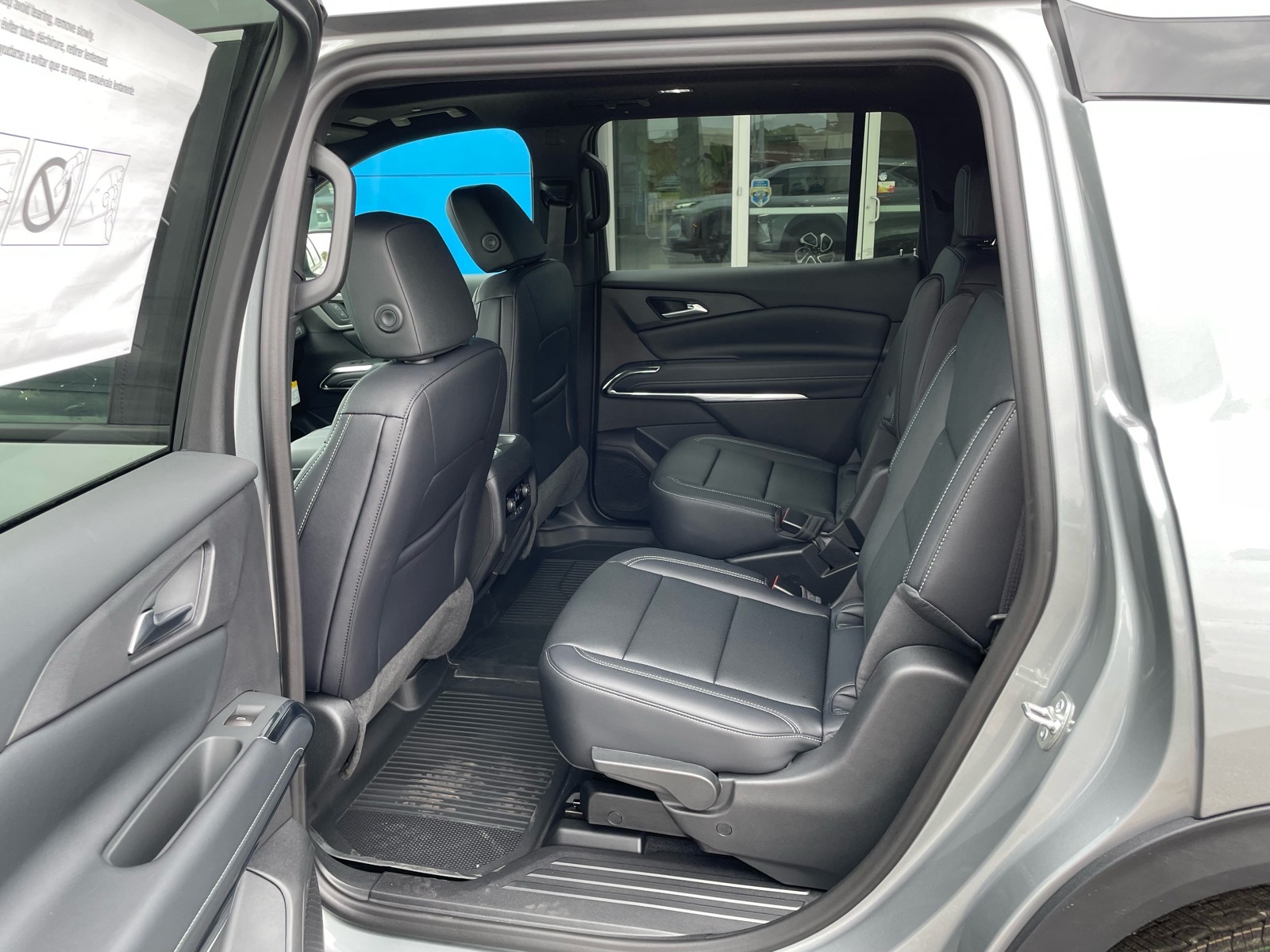 2026 Chevrolet Traverse LT - 3