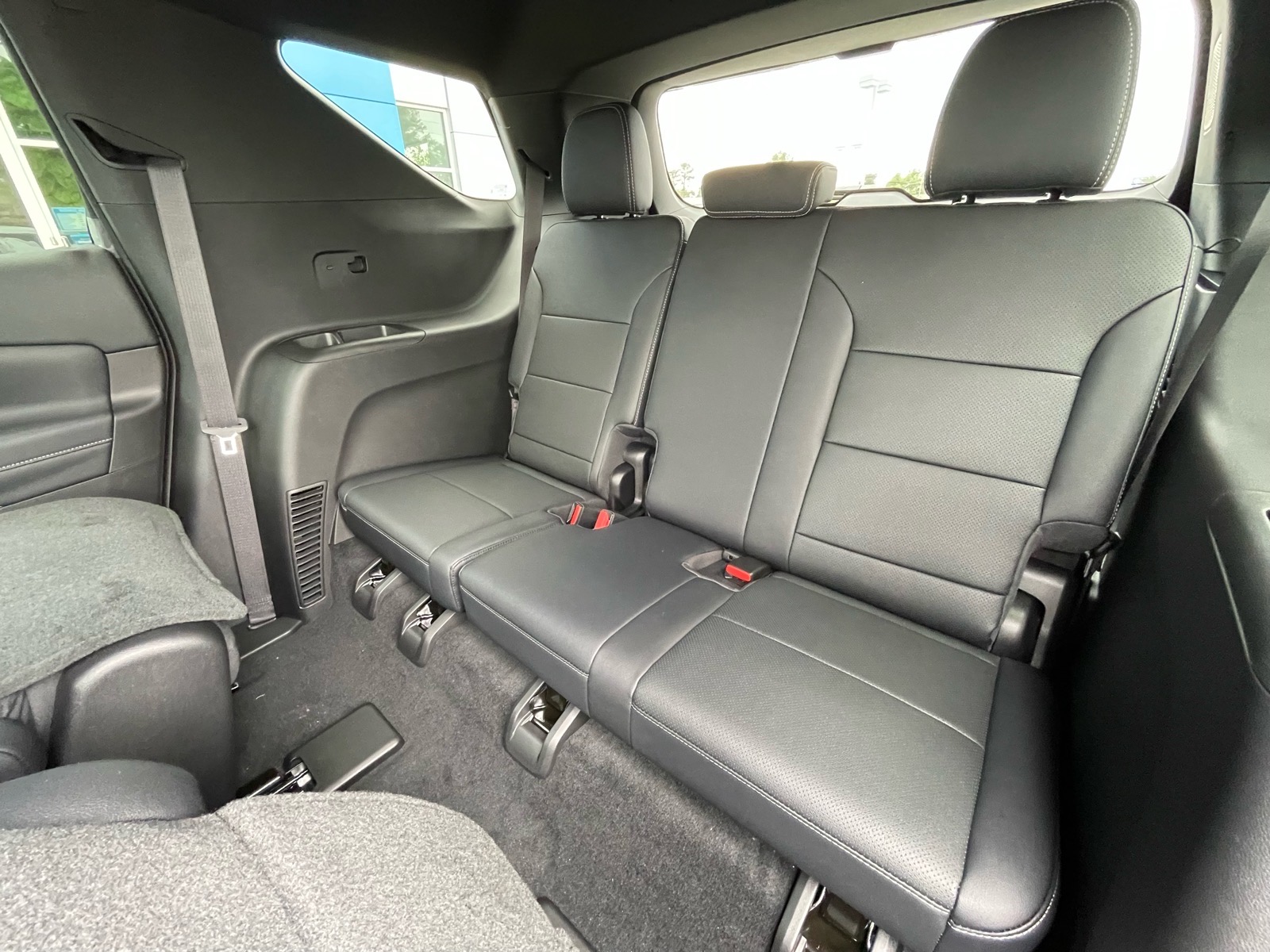 2026 Chevrolet Traverse LT - 3