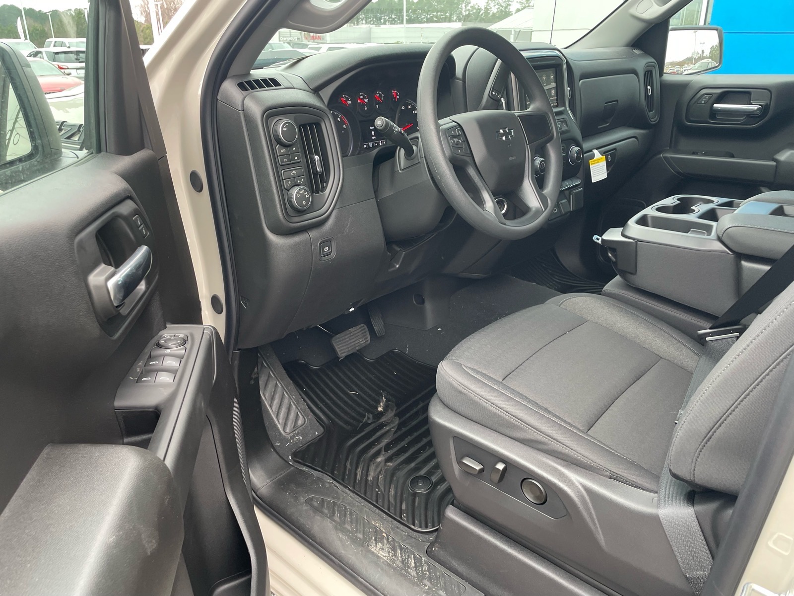 2026 Chevrolet Silverado 1500 Custom Trail Boss - 3