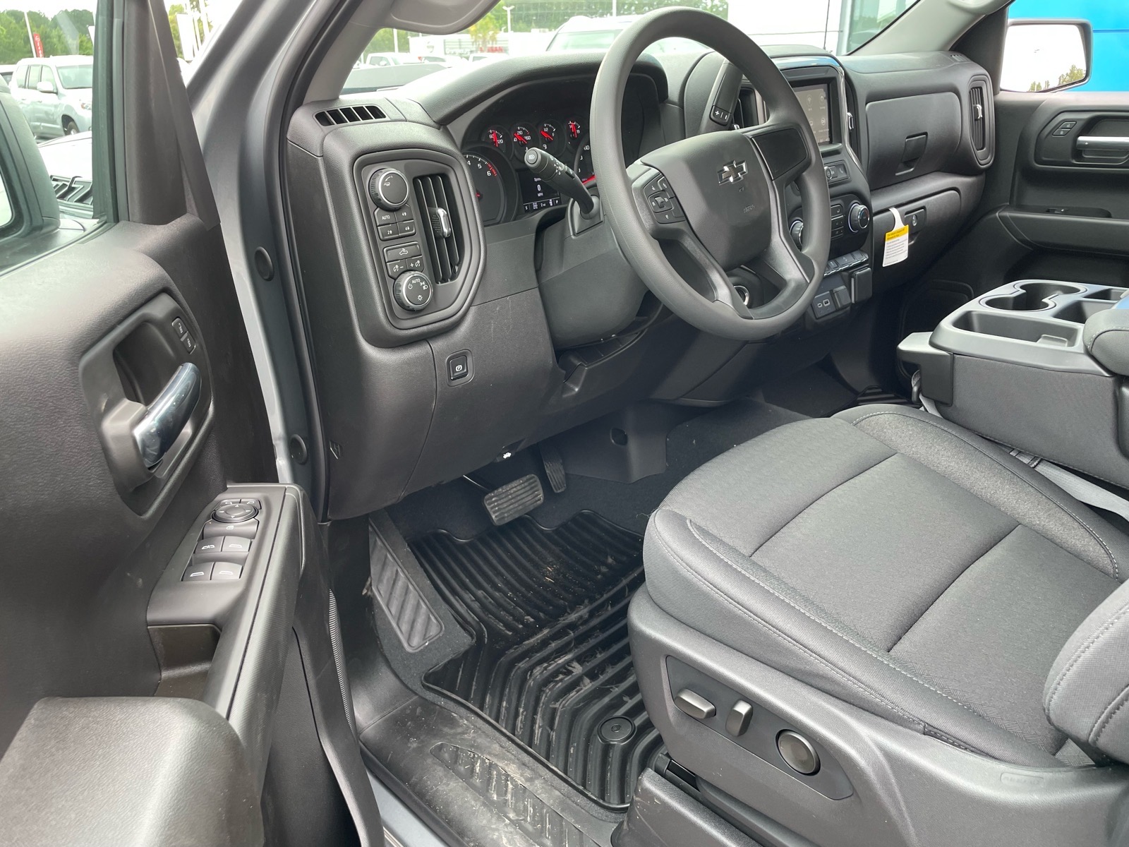 2026 Chevrolet Silverado 1500 Custom Trail Boss - 3