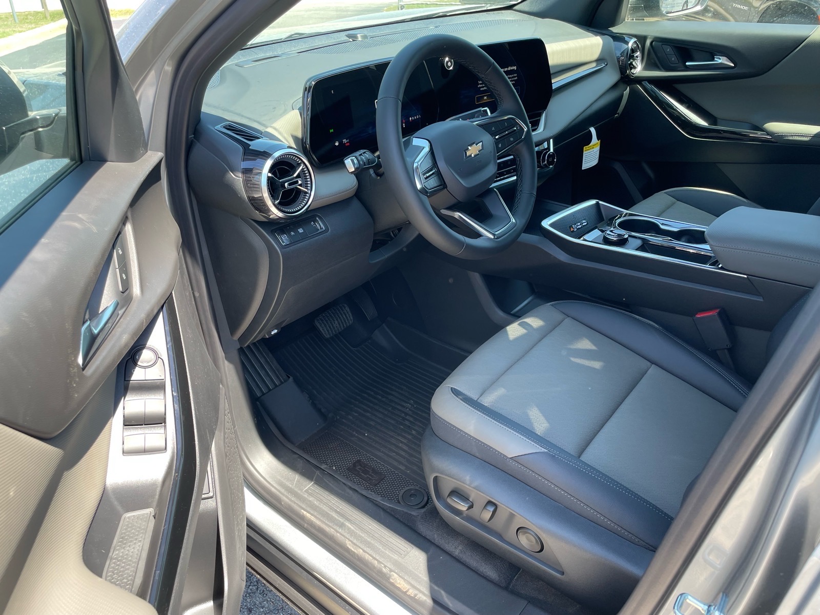 2026 Chevrolet Equinox LT - 3