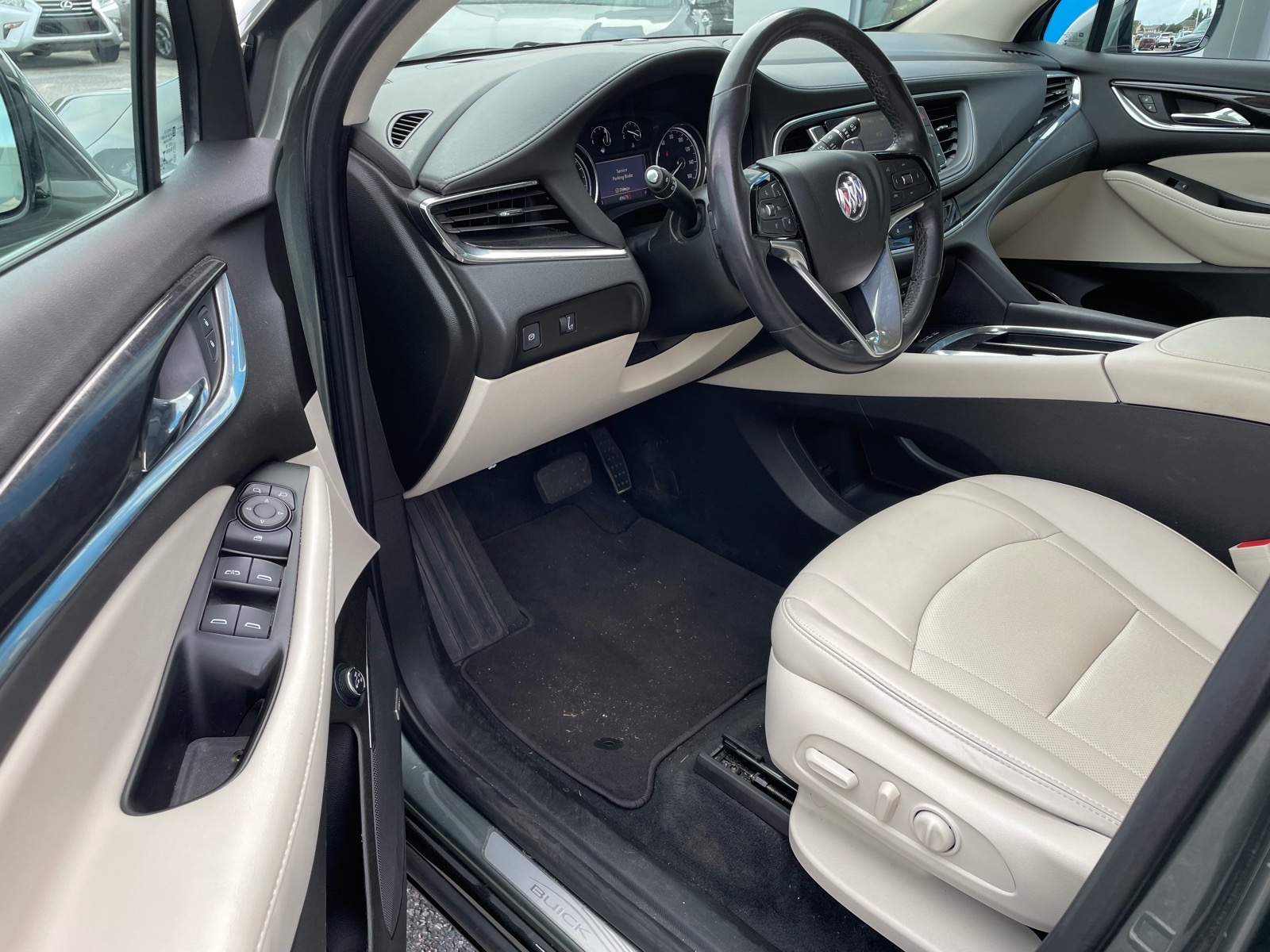 2023 Buick Enclave Essence - 3
