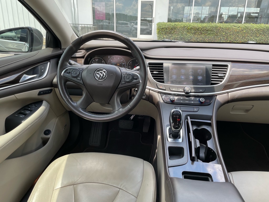 2017 Buick LaCrosse Essence - 3