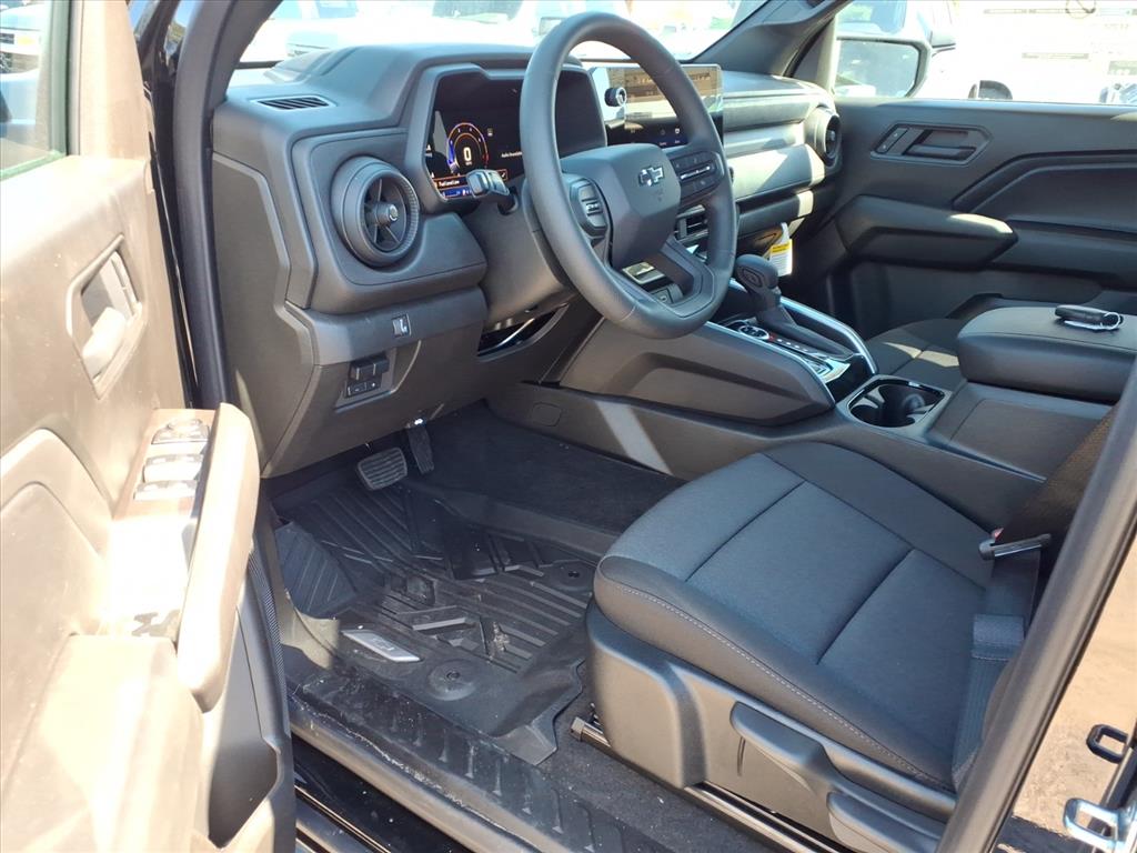 2025 Chevrolet Colorado Trail Boss - 3