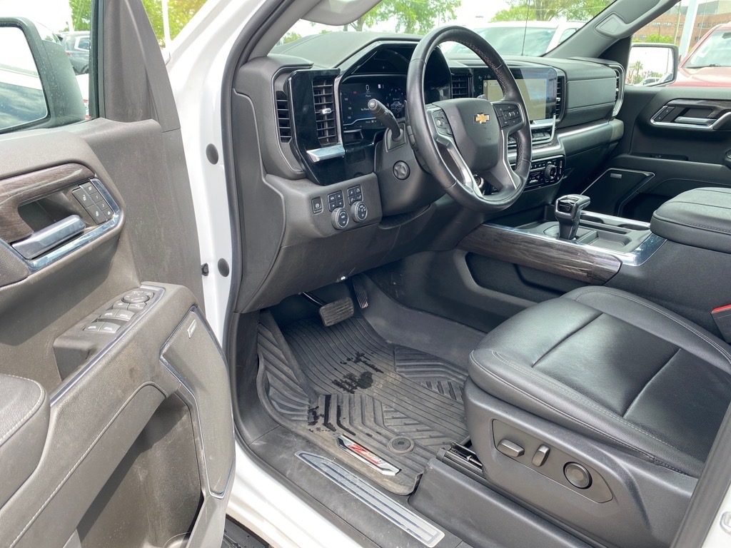 2023 Chevrolet Silverado 1500 LTZ - 3