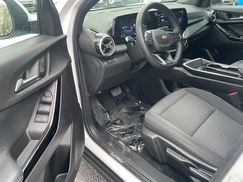 2025 Chevrolet Equinox LT White at Fairey Chevrolet