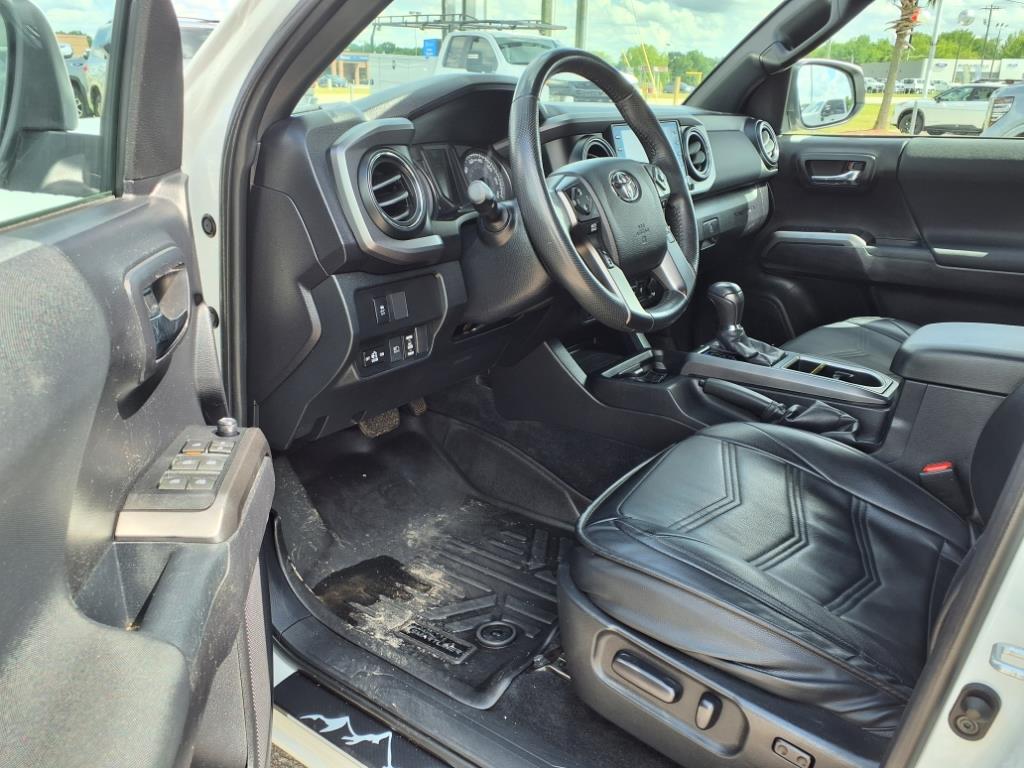 2021 Toyota Tacoma TRD Off-Road - 3