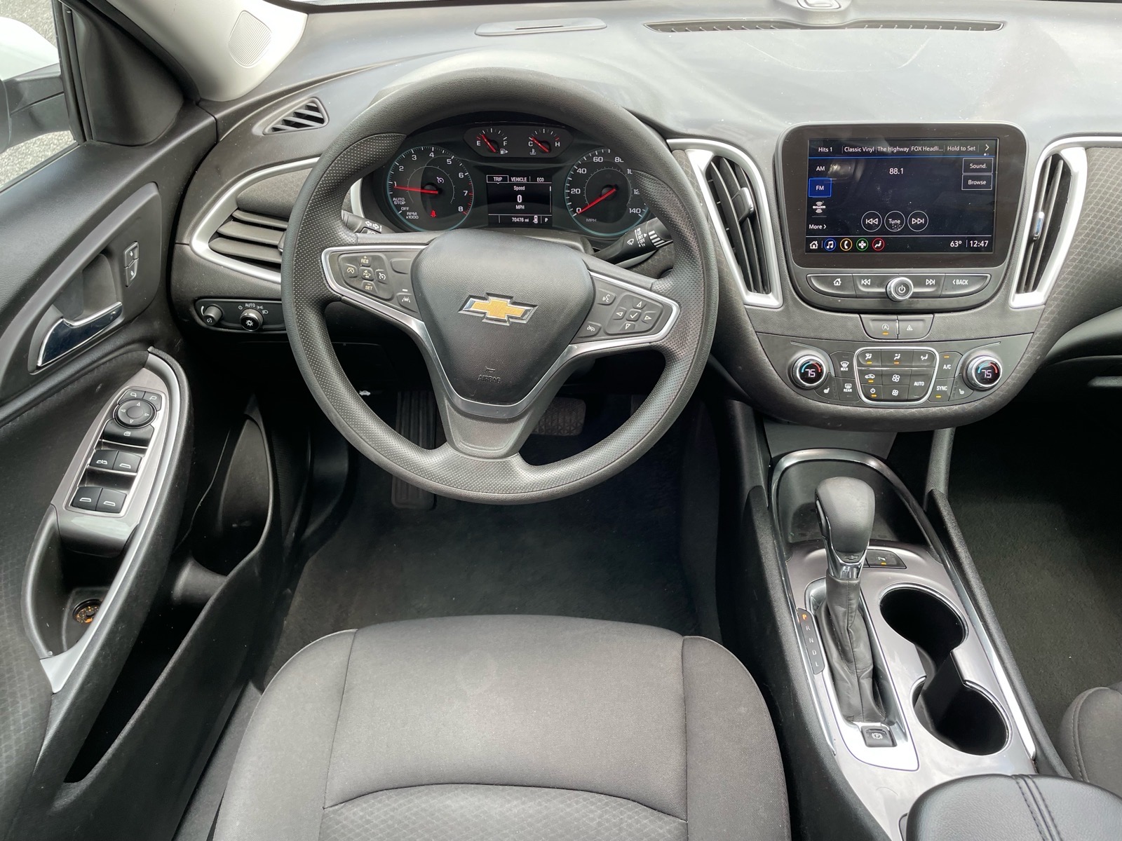 2023 Chevrolet Malibu LT - 4