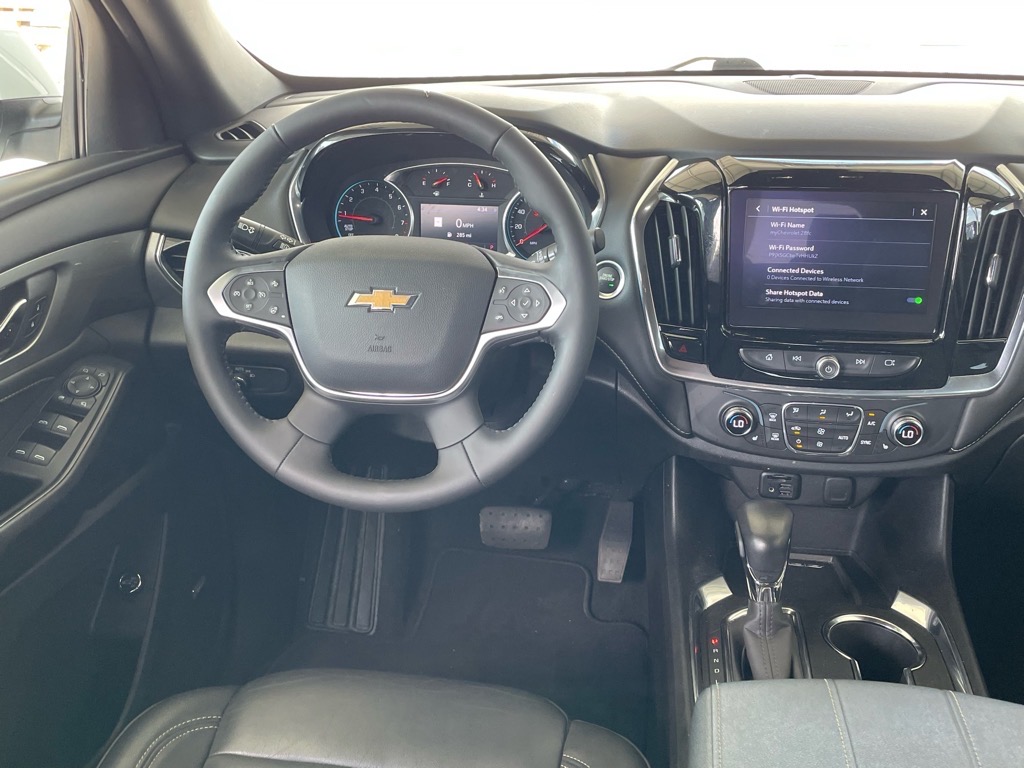 2022 Chevrolet Traverse LT Leather - 4