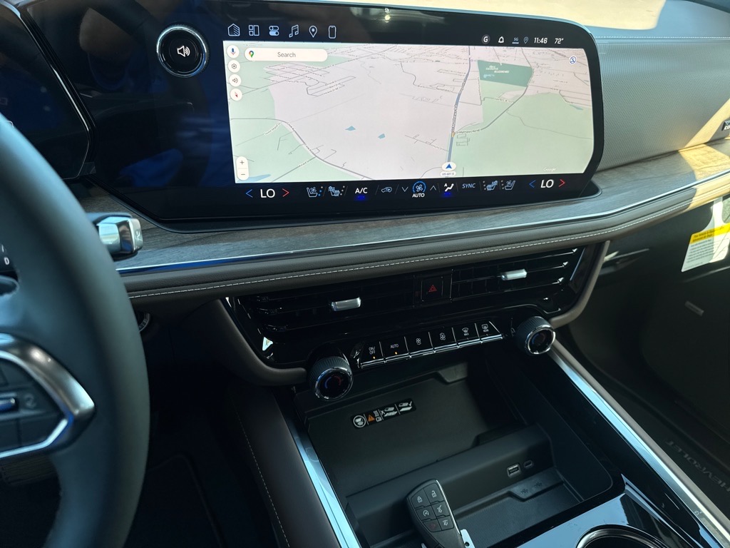 2026 Chevrolet Suburban High Country - 4