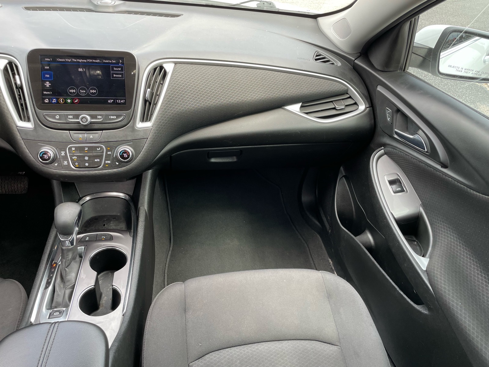 2023 Chevrolet Malibu LT - 5