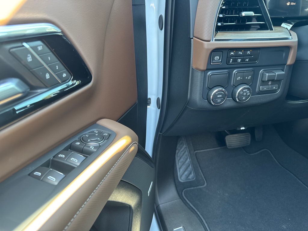 2026 Chevrolet Suburban High Country - 5