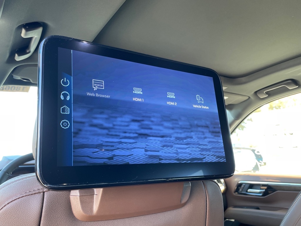 2026 Chevrolet Suburban High Country - 5