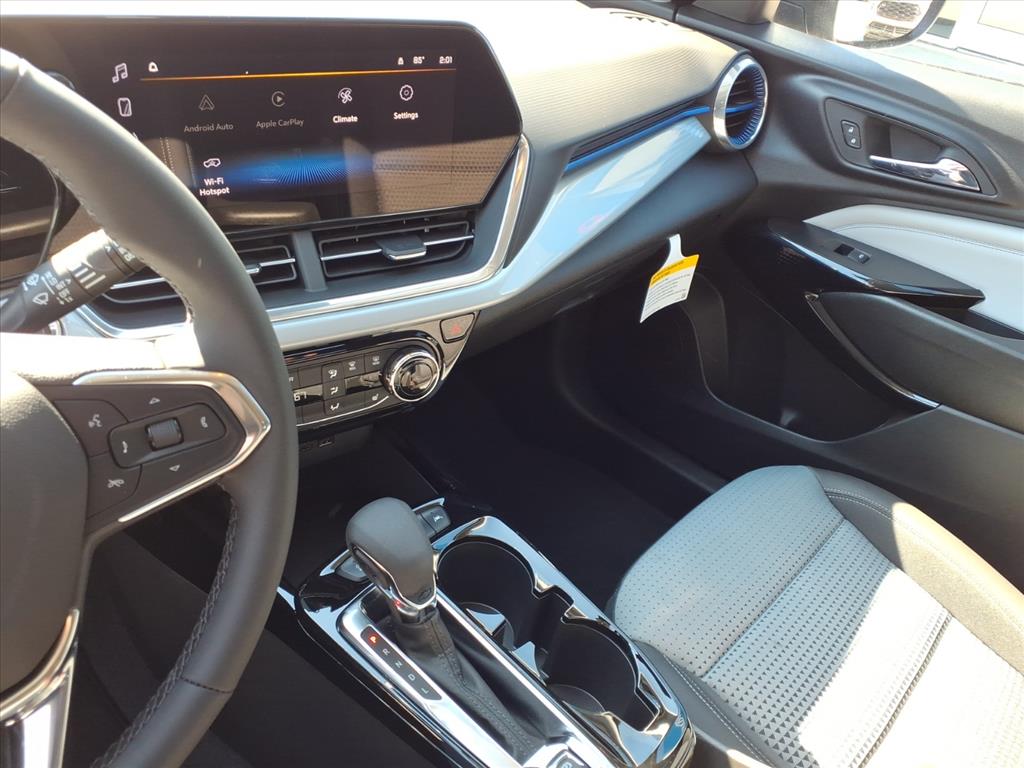 2025 Chevrolet Trax LT Gray at League City CDJR