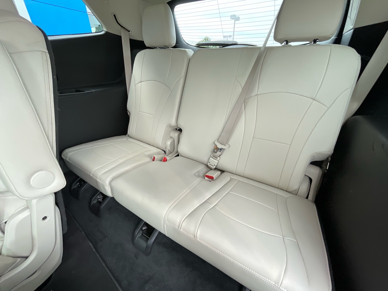 2023 Buick Enclave Essence - 6