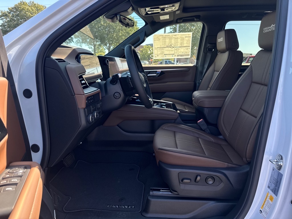 2026 Chevrolet Suburban High Country - 6