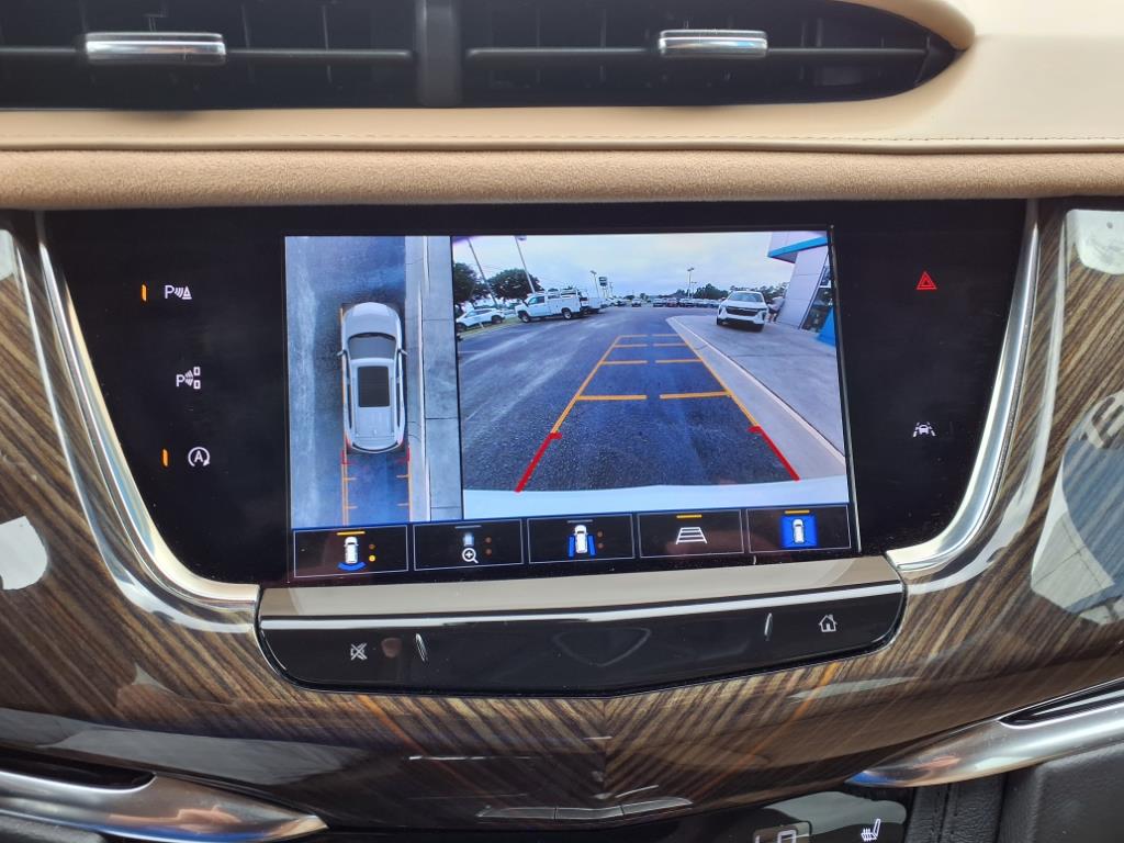 2023 Cadillac XT6 Premium Luxury - 6