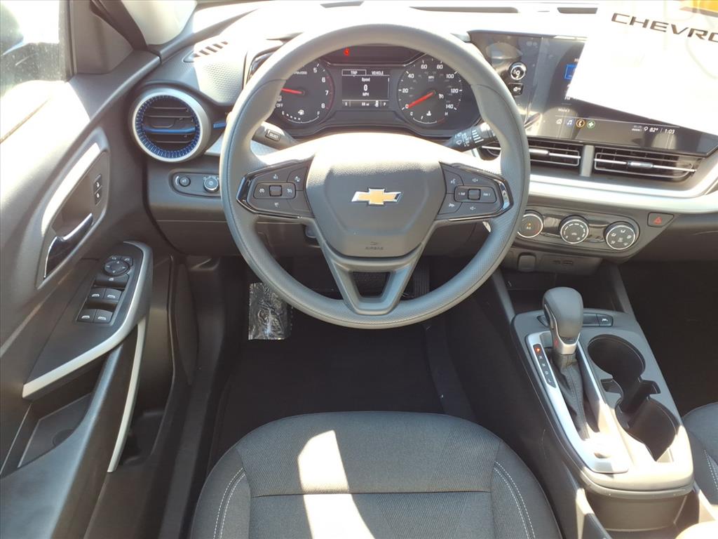 2026 Chevrolet Trax LS - 6