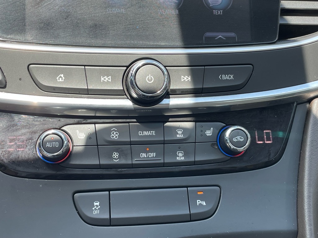 2017 Buick LaCrosse Essence - 7