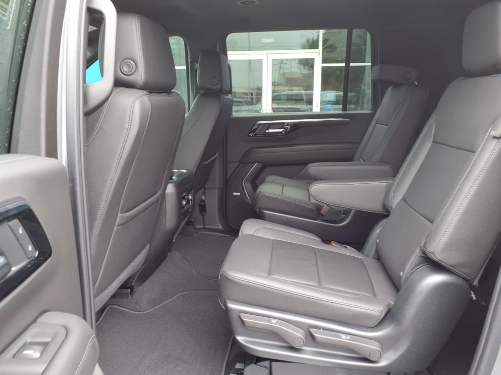 2025 Chevrolet Suburban LT - 7