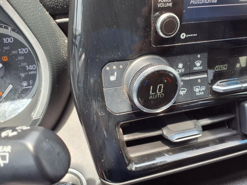 2021 Toyota Highlander XLE - 7