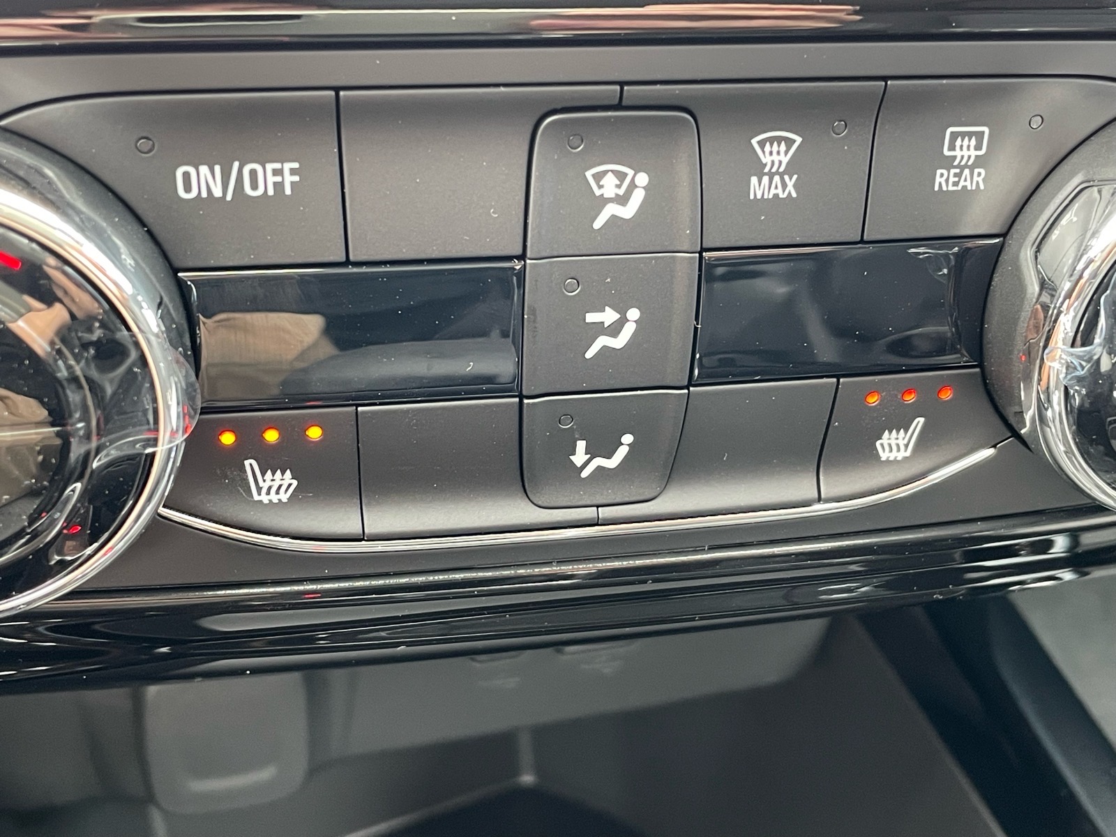 2026 Chevrolet Trax LT - 8